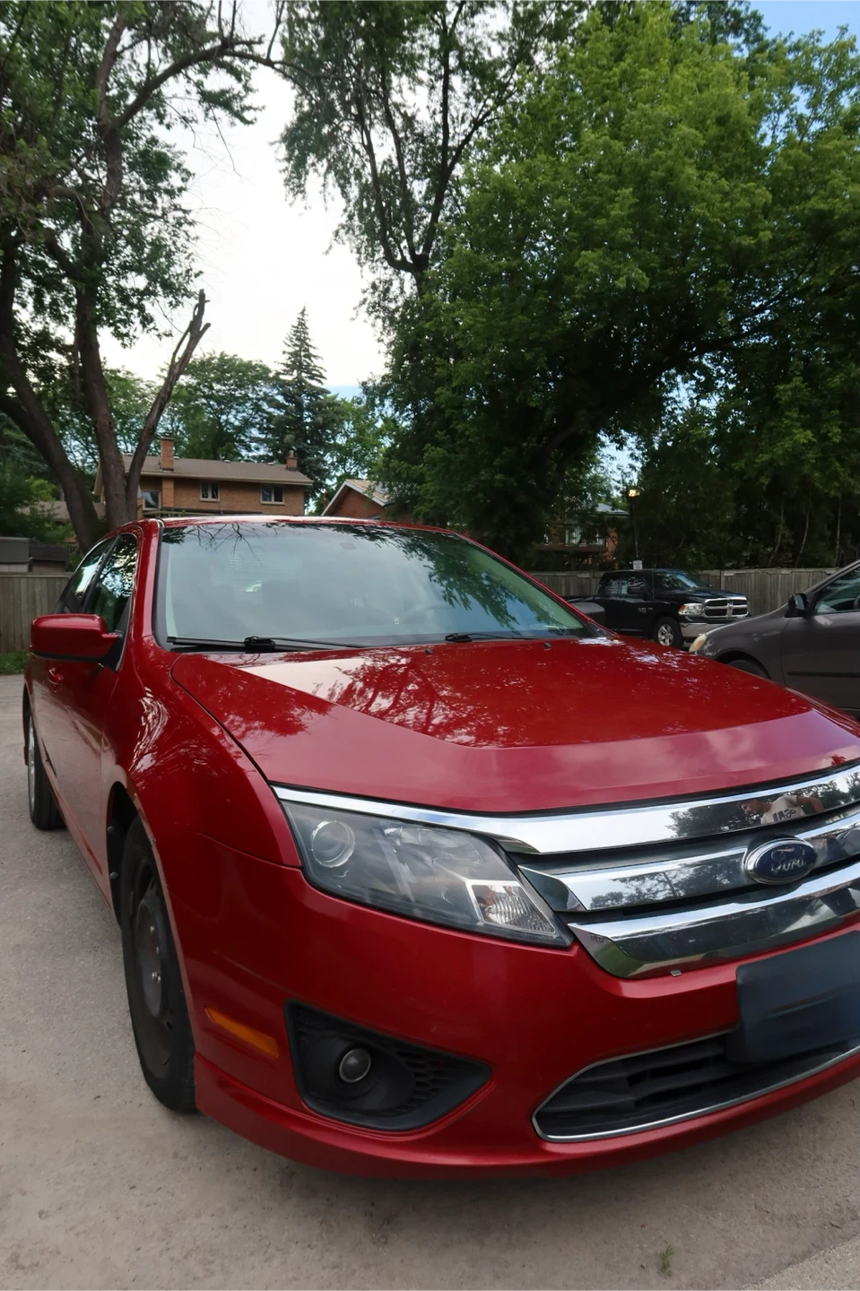 Red Ford Fusion Sedan - photo 2