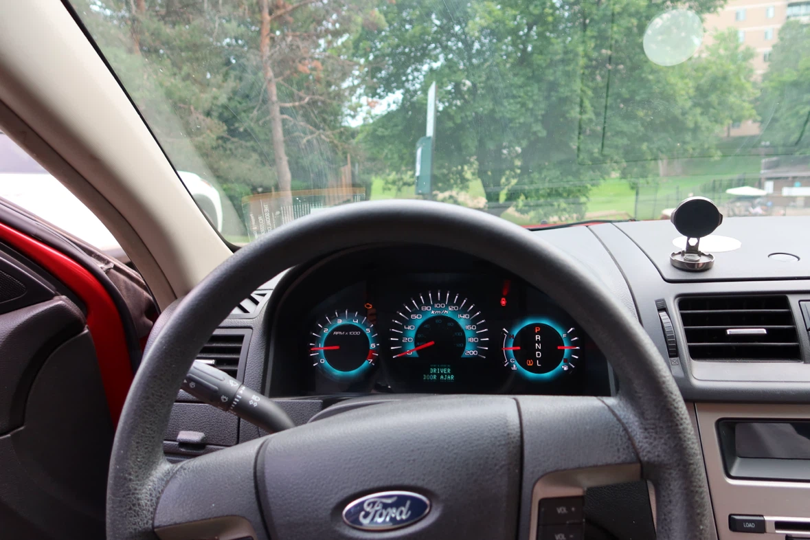 Red Ford Fusion Sedan - photo 5