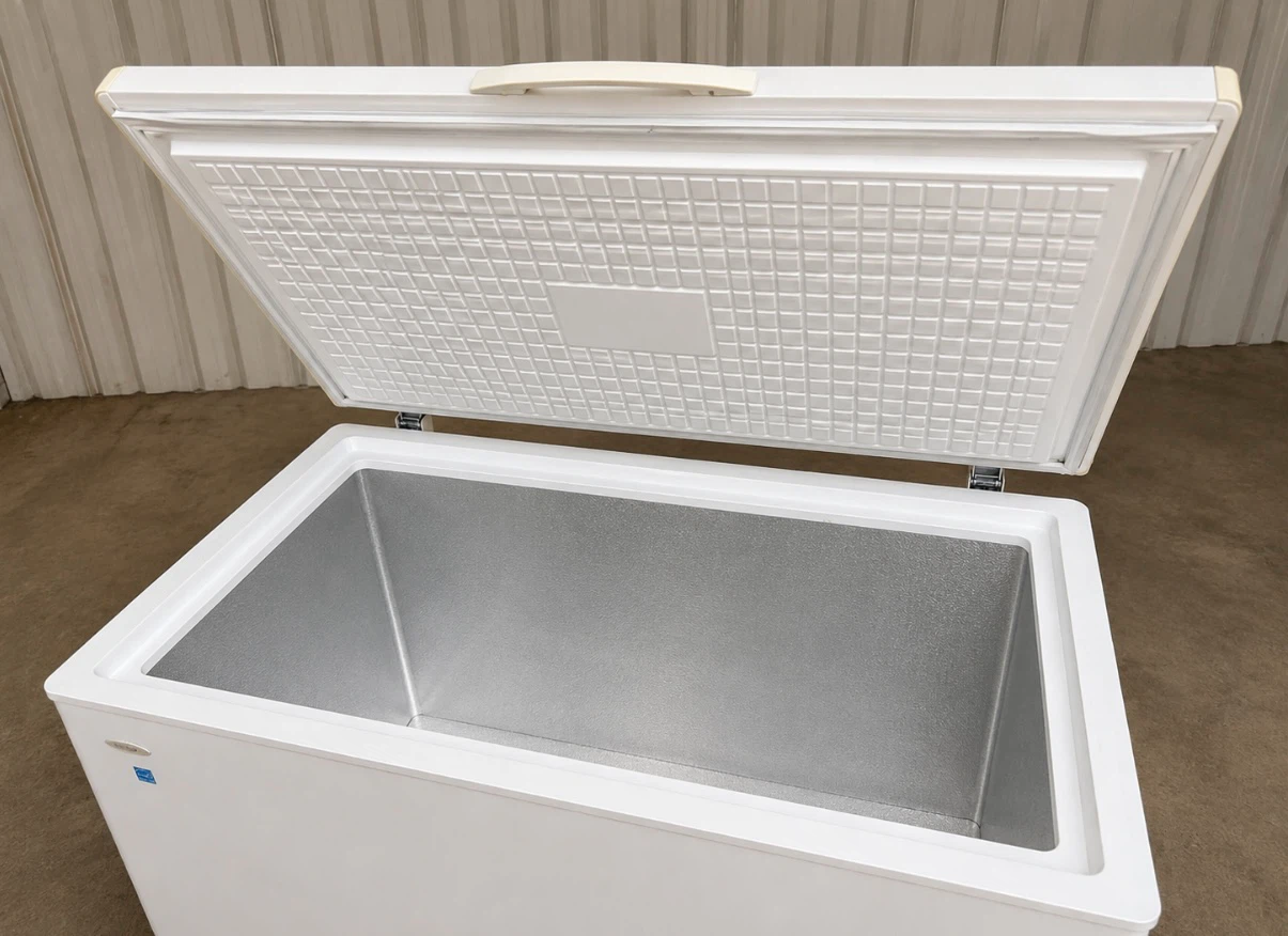 Danby Chest Freezer – Great Working Condition - photo 2
