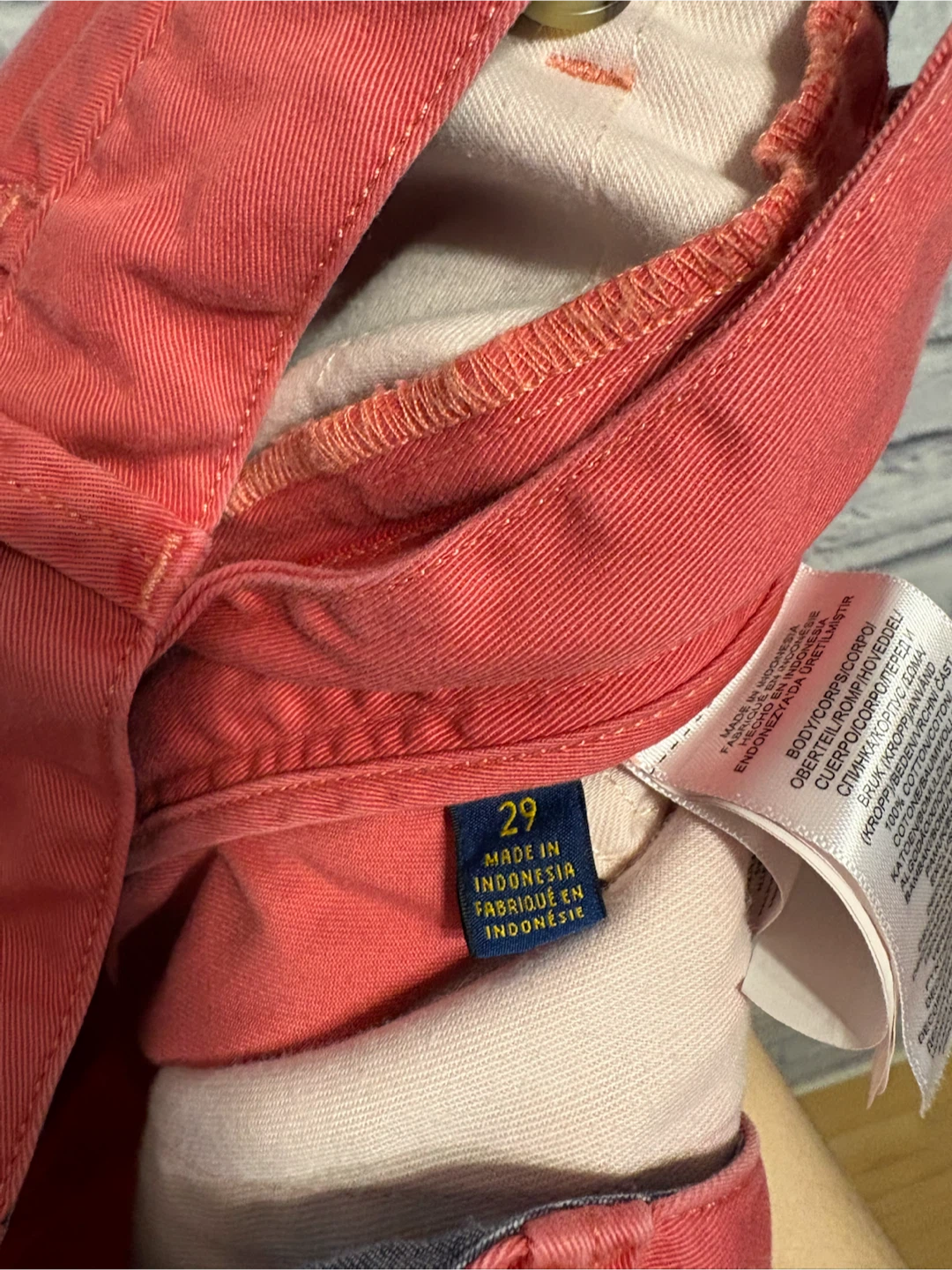 Polo Ralph Lauren Salmon Relaxed Fit Shorts - Size 29 - photo 4