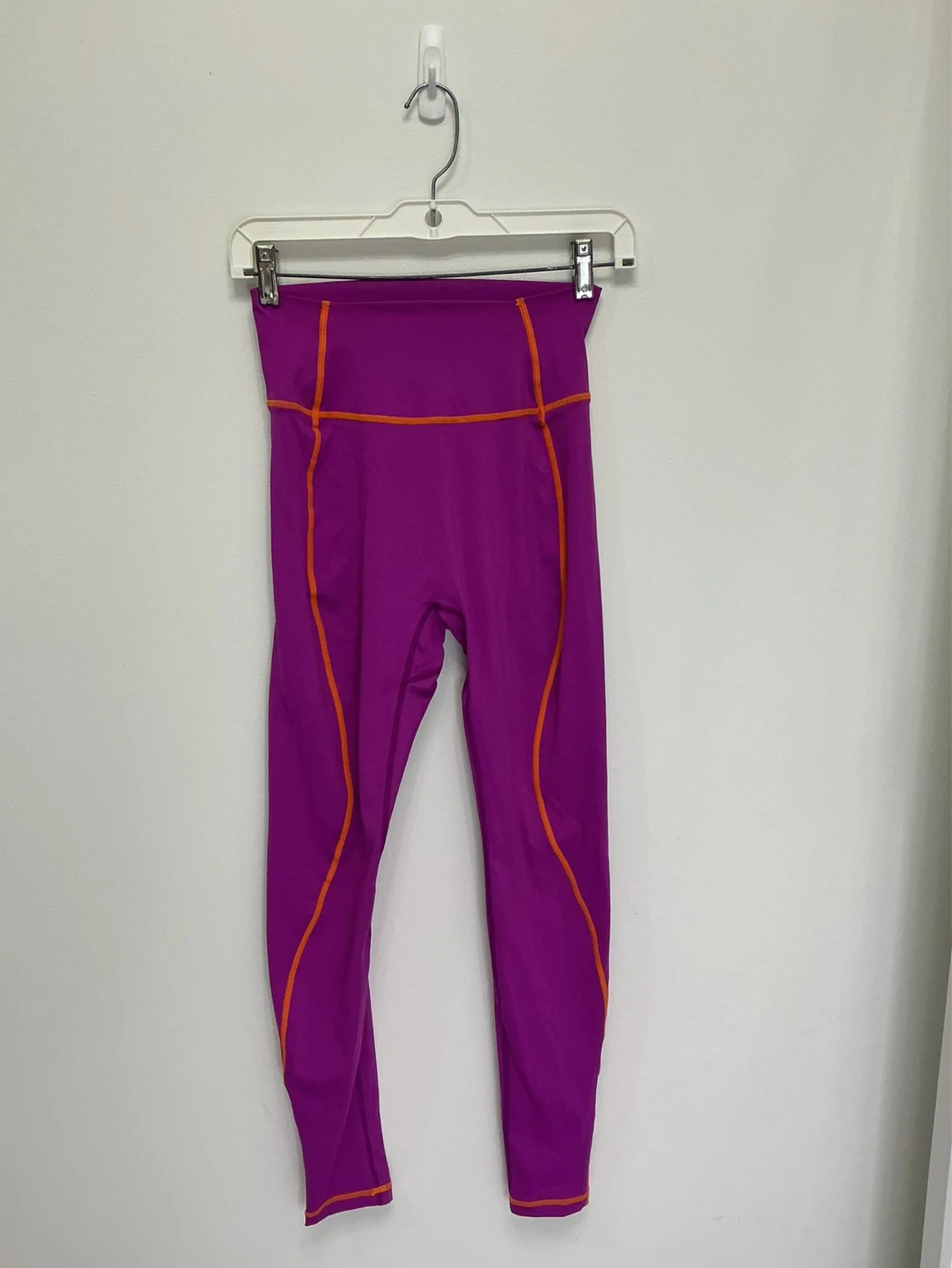 BuffBunny Collection - Purple High-Waisted Leggings - Sz Med - photo 4