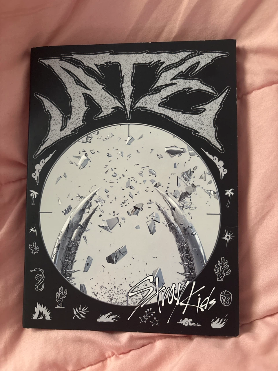 Stray kids ATE album