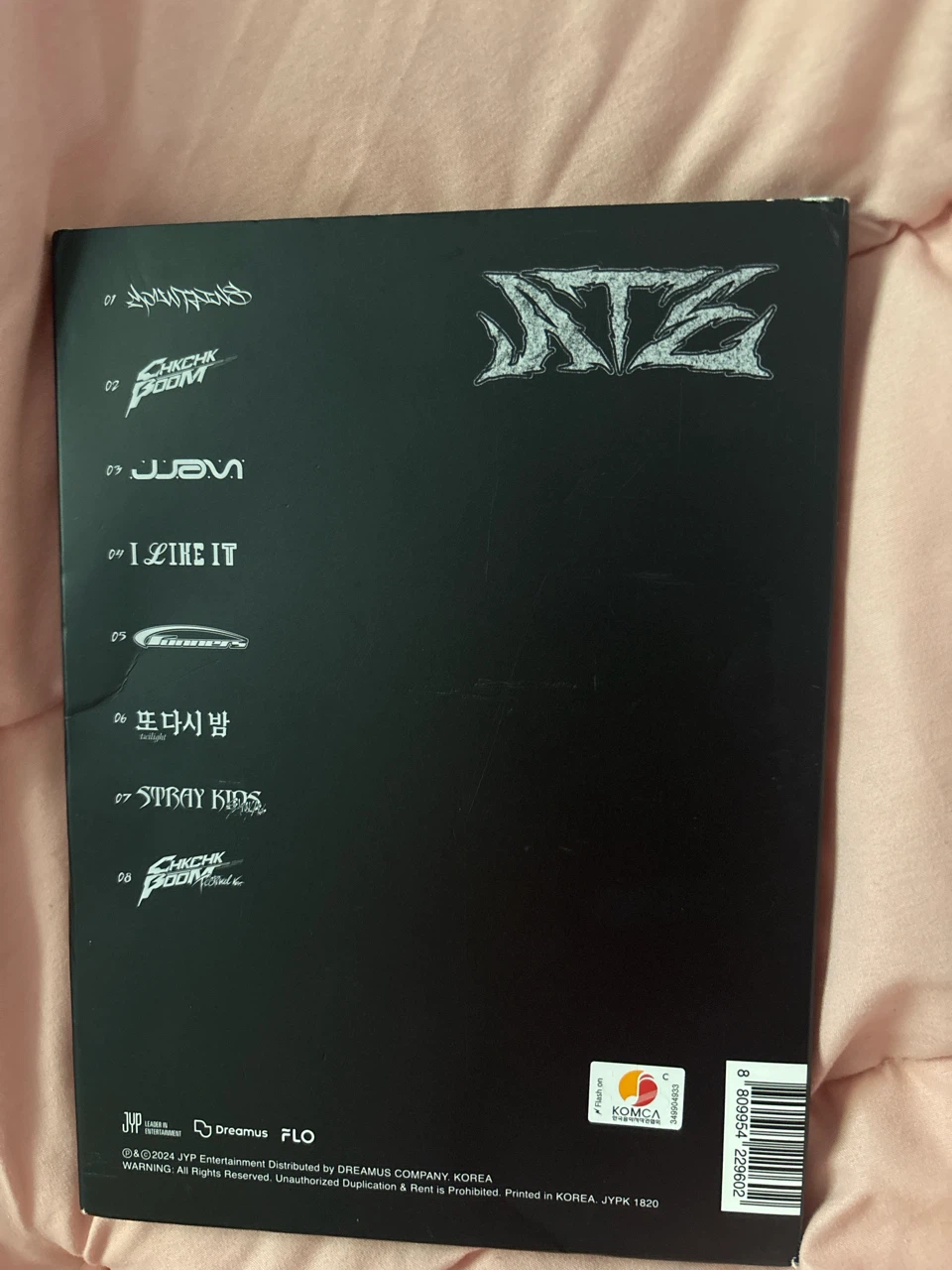 Stray kids ATE album - photo 2