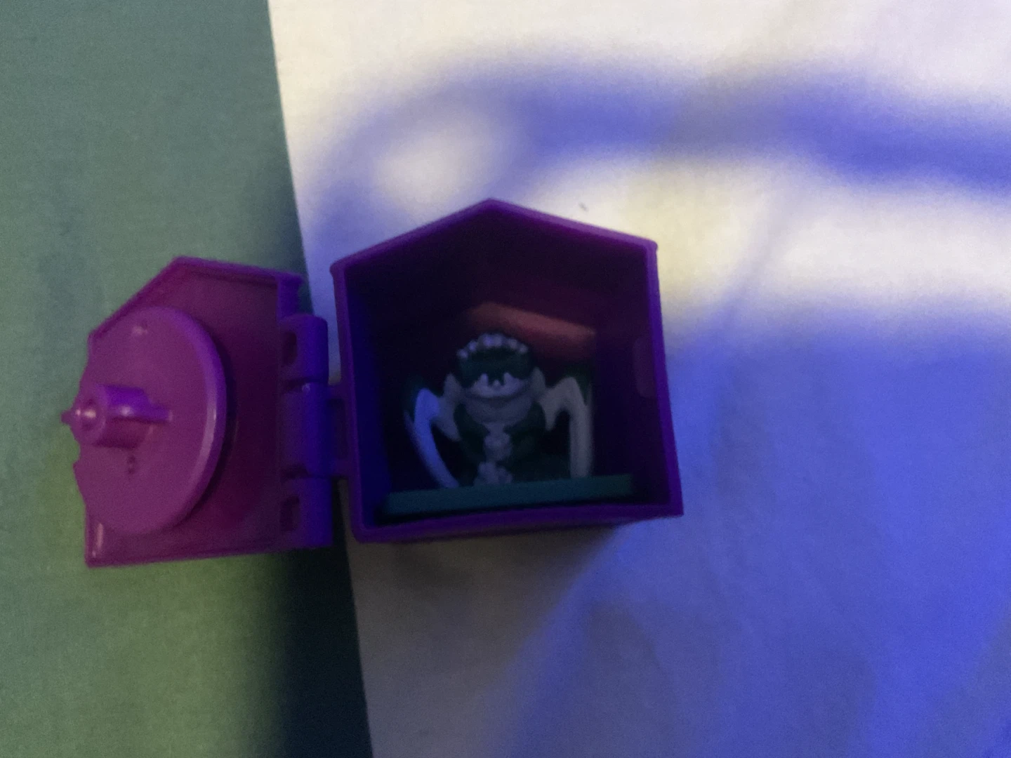 Purple collectible toy house with creature - photo 2