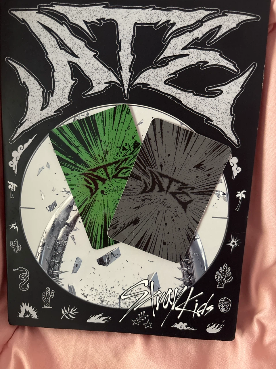 Stray kids ATE album - photo 3