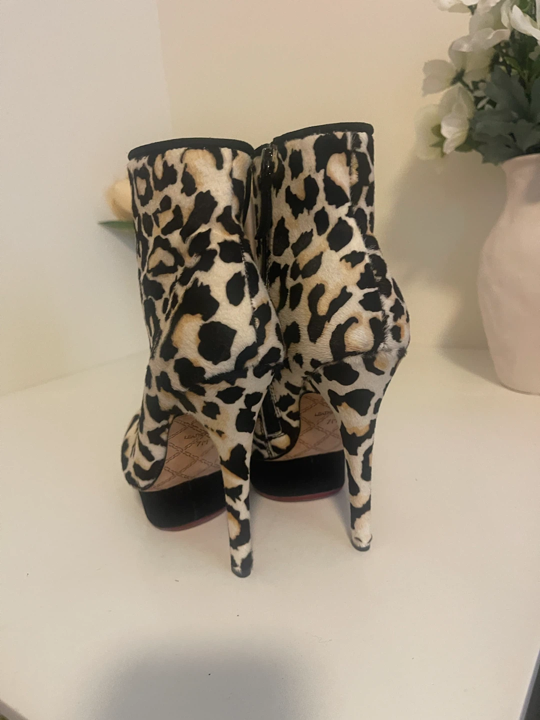 Leopard Print Ankle Boots Size 7M - photo 2