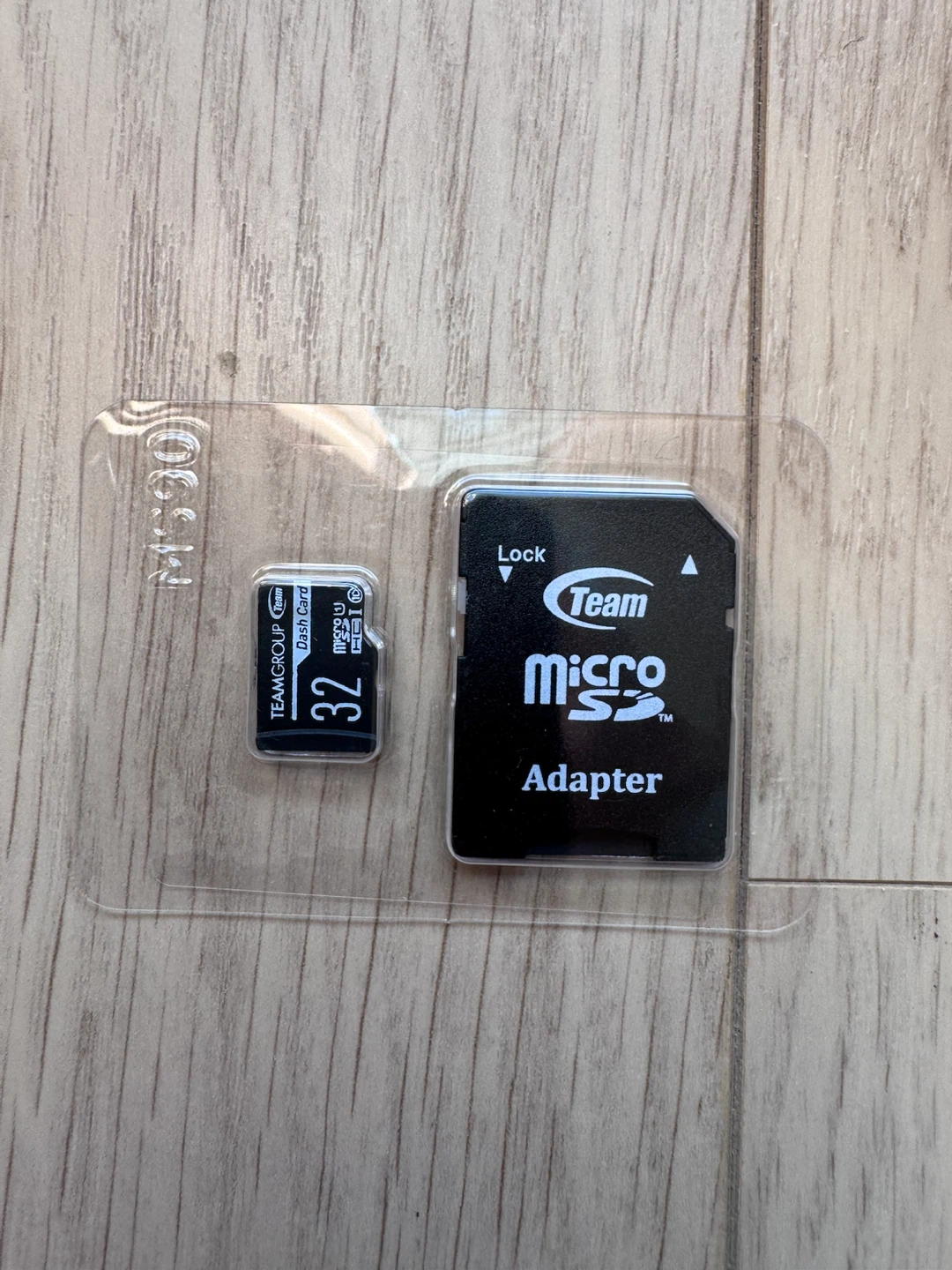TeamGroup 32GB MicroSD Cards with Adapter - photo 2