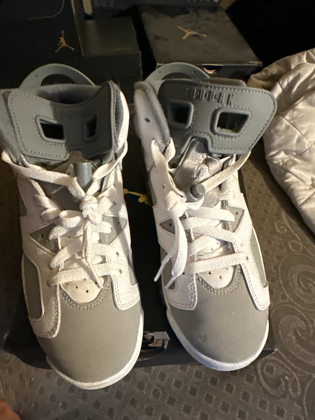 Air Jordan 6 Retro (GS) - White/Cool Grey - photo 3