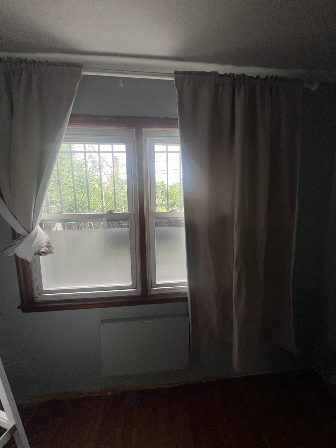 Light Beige Curtains (2 panels) - photo 4