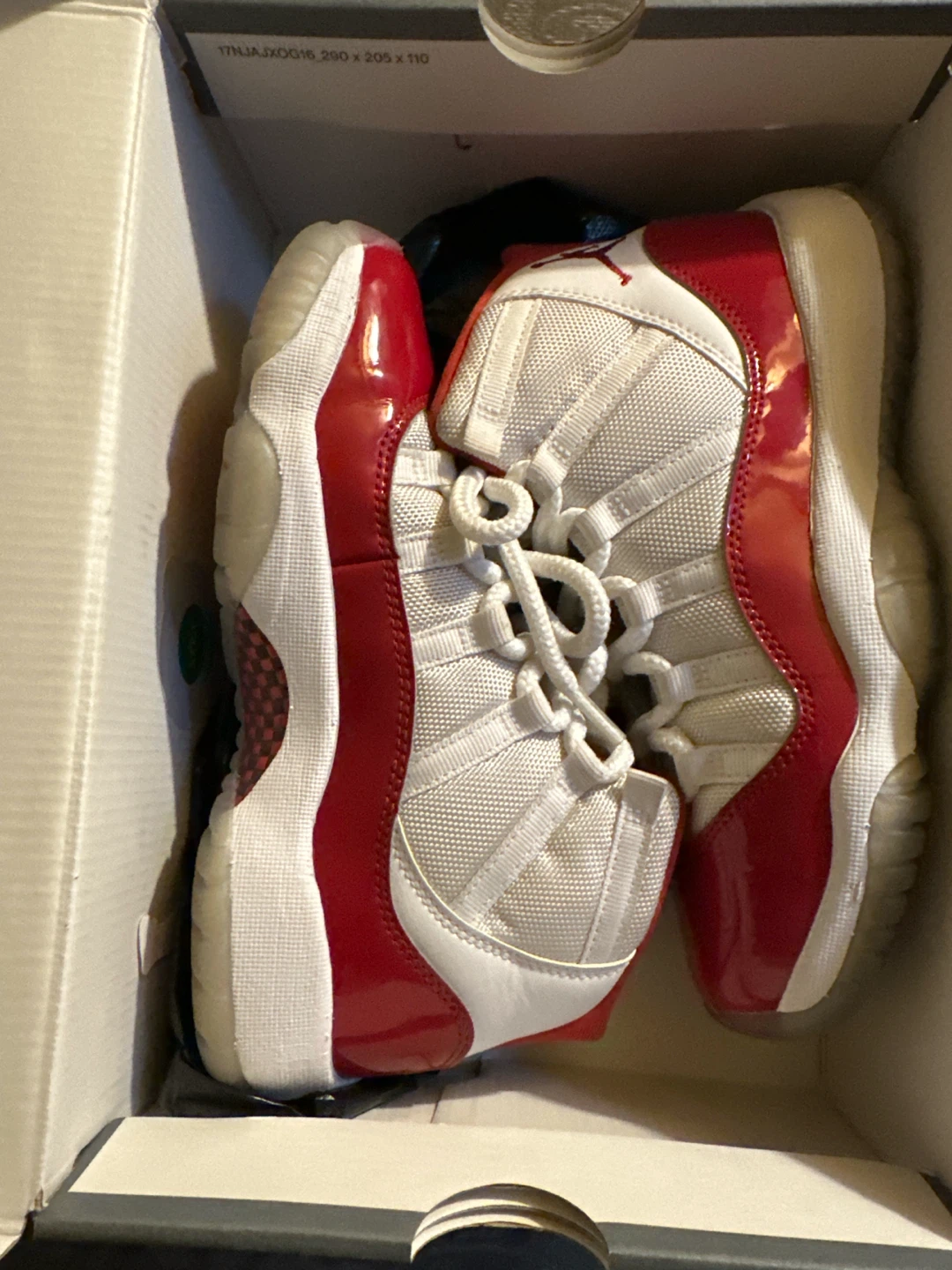 Air Jordan 11 Retro (GS) Red/Black - photo 2