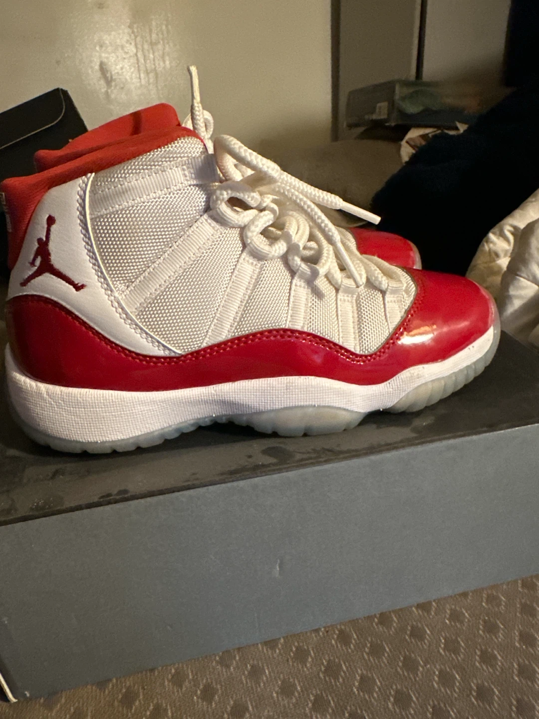 Air Jordan 11 Retro (GS) Red/Black - photo 4
