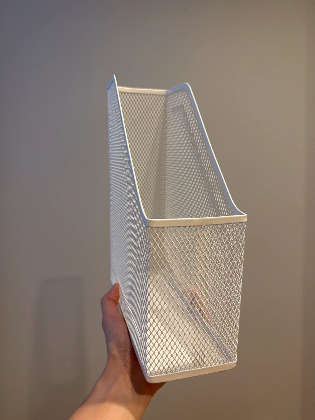 White Mesh Magazine Holder