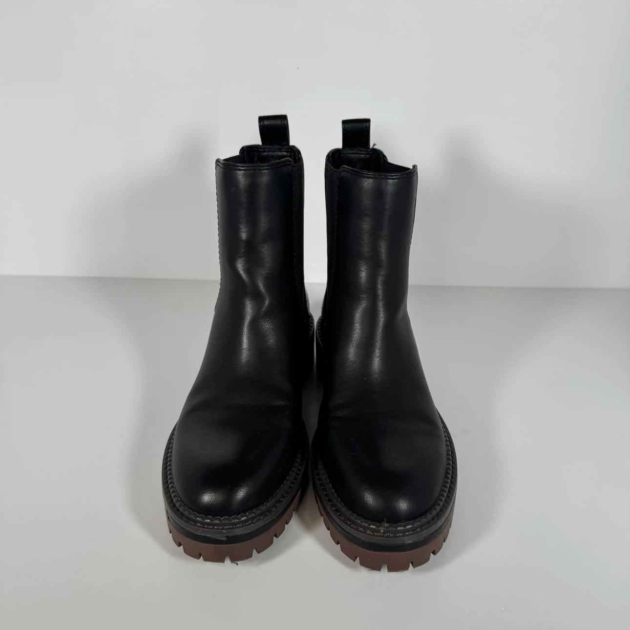 Crown Vintage Gilian black Chelsea, US 6 Medium with box - photo 3