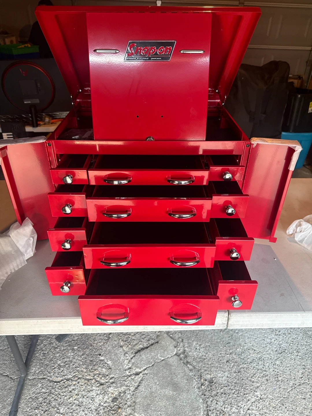 Snap-on Red Tool Chest - photo 2