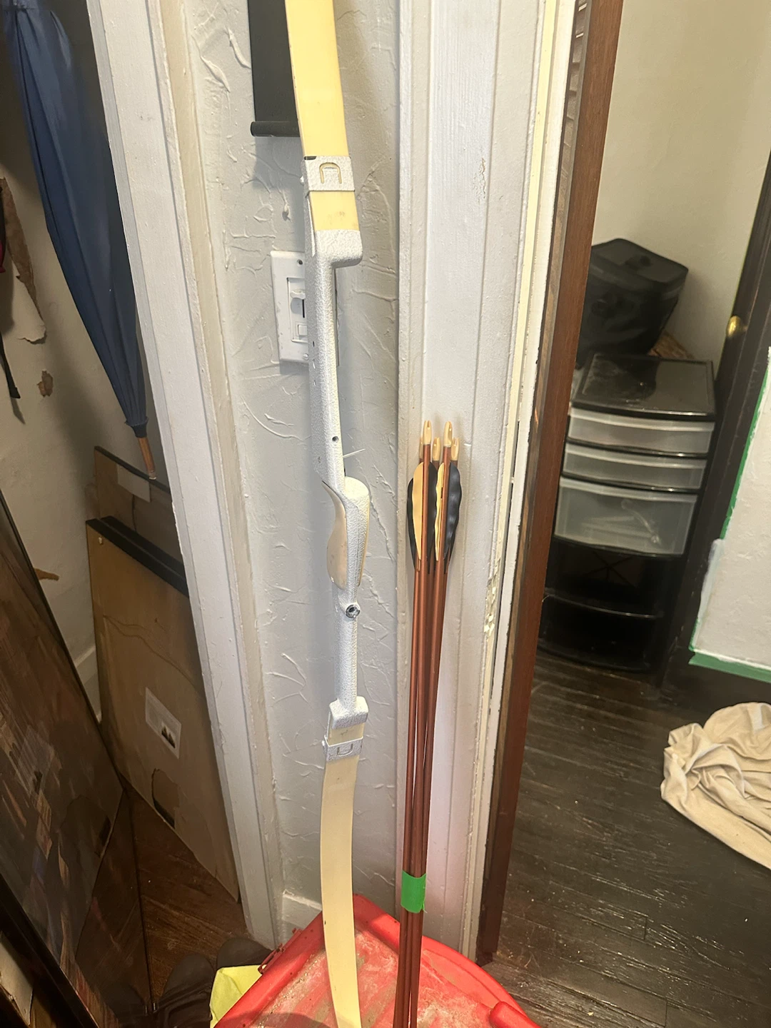 Archery Bow and Arrows - missing string