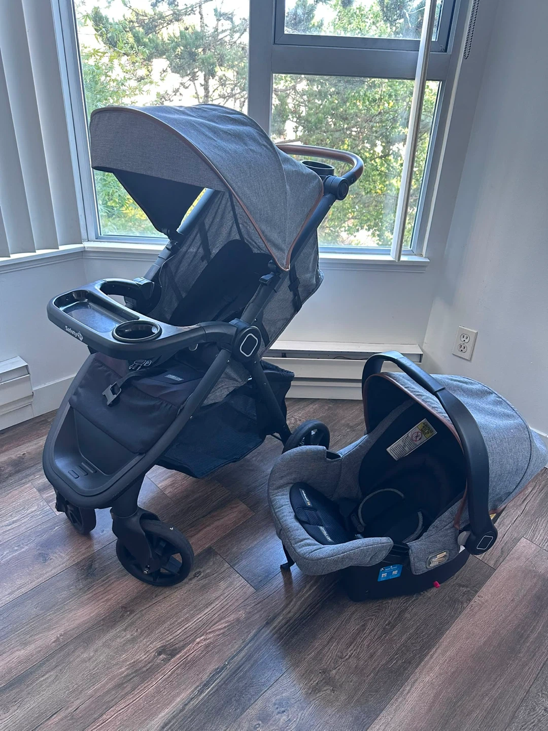 Safety 1st OnBoard 35 Infant Car Seat