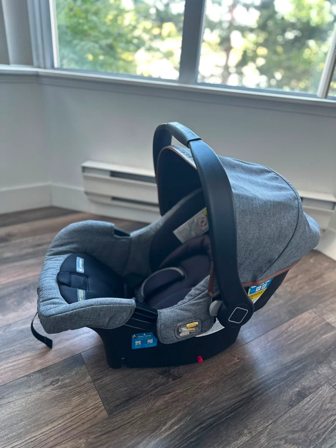 Safety 1st OnBoard 35 Infant Car Seat - photo 4