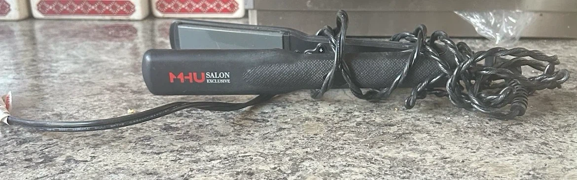 MHU Salon Exclusive Hair Straightener
