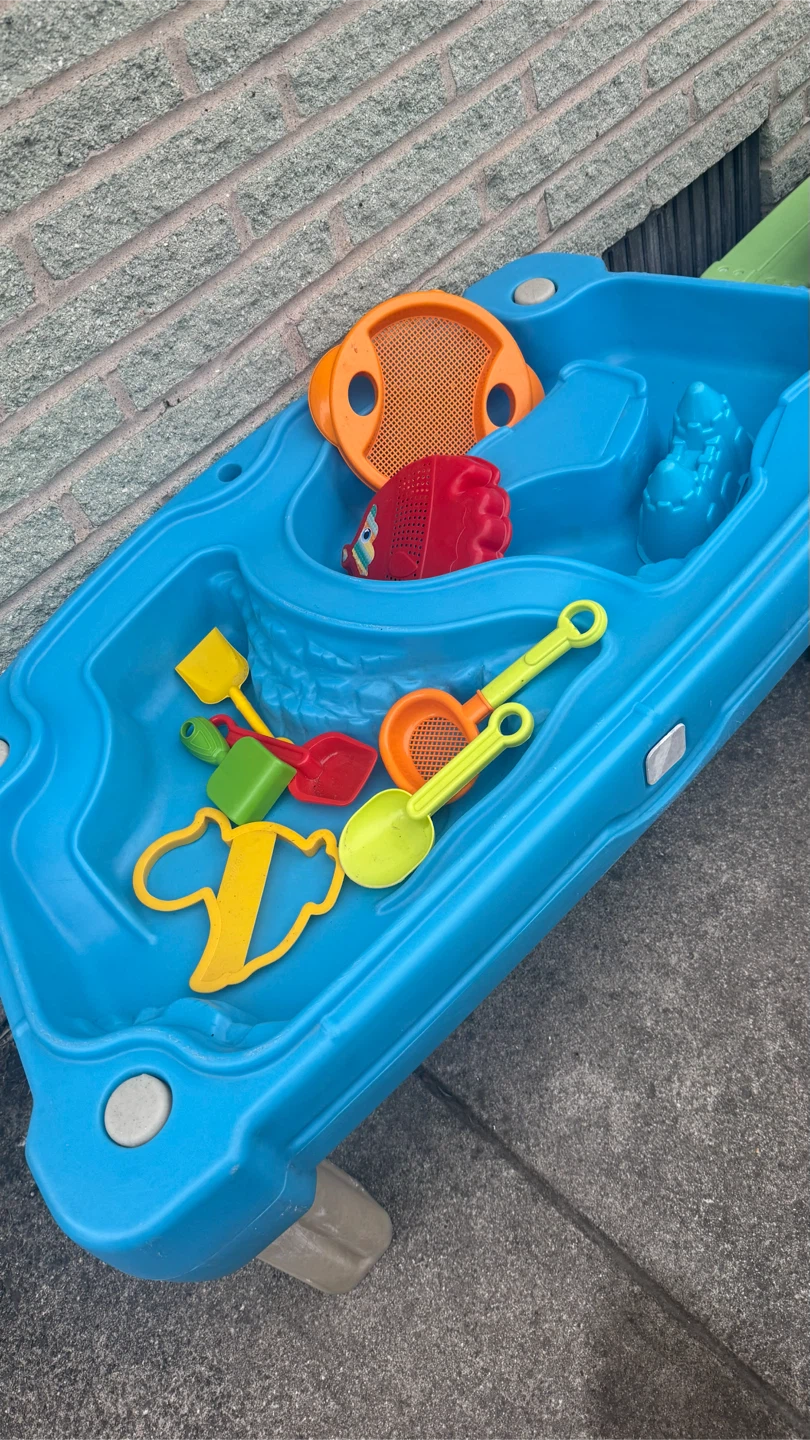 Blue Water & Sand Table with Accessories