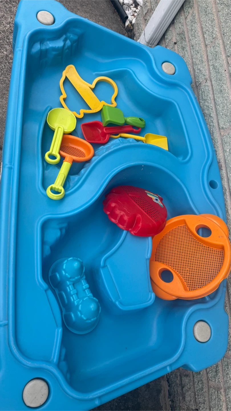 Blue Water & Sand Table with Accessories - photo 4