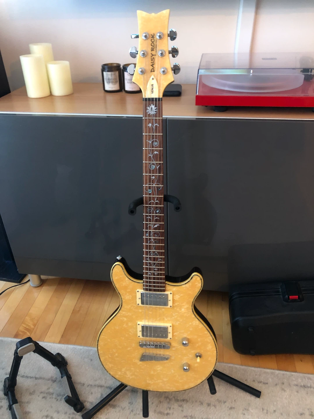 Daisy Rock Venus Electric Guitar - Yellow