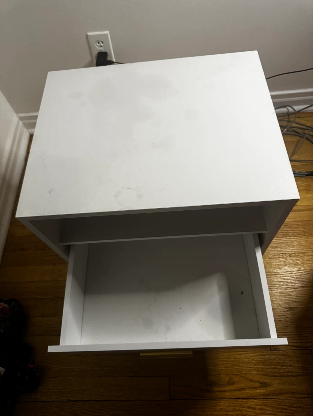 White Nightstand with Drawer and Gold Handle - photo 3