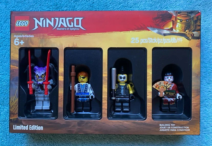 Lego Ninjago 2018 Bricktober Minifigure Set