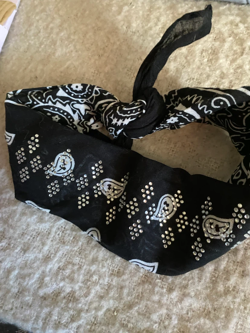 Black Bandana with Rhinestones - photo 2