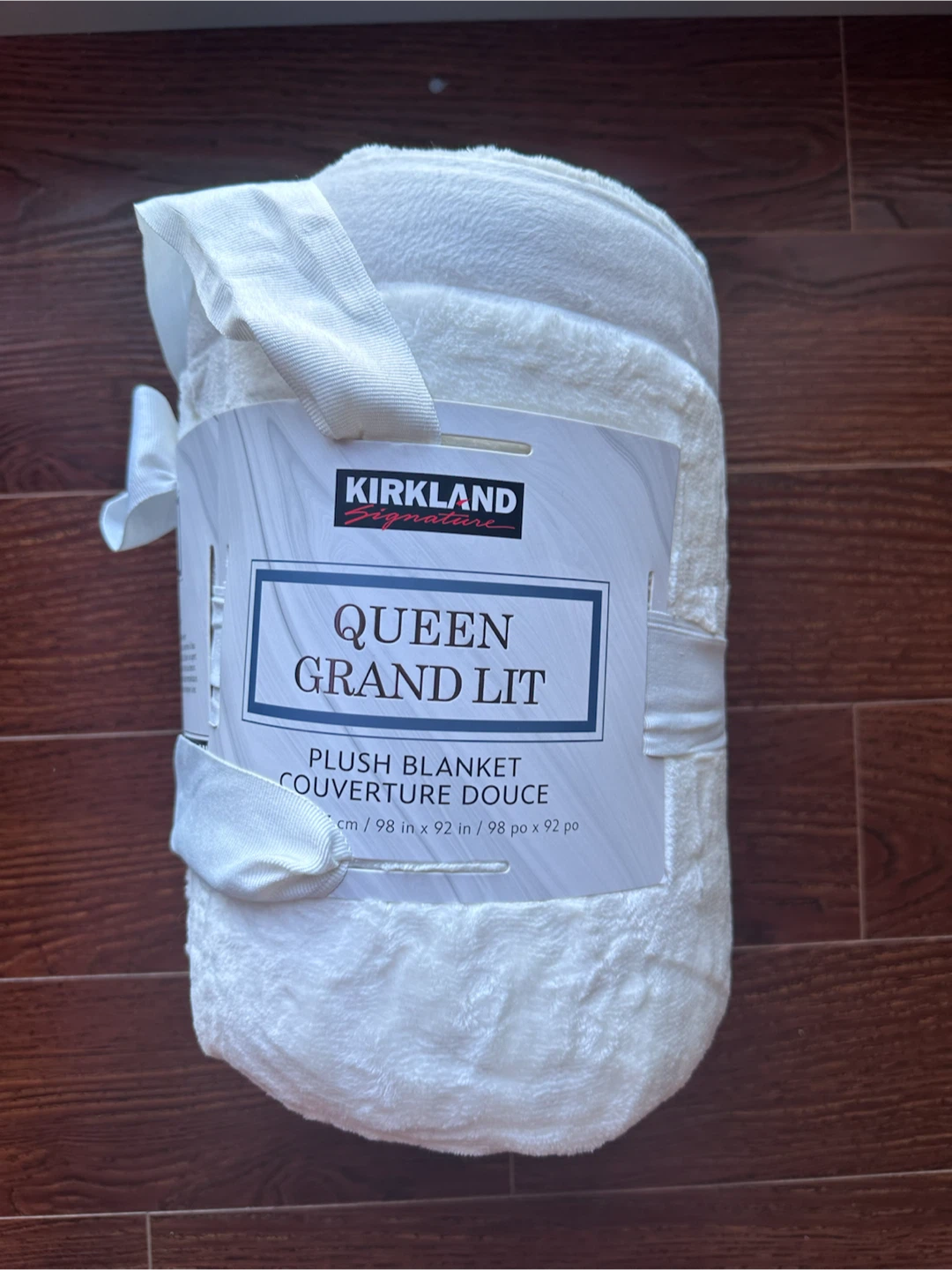 Kirkland Signature Queen Plush Blanket
