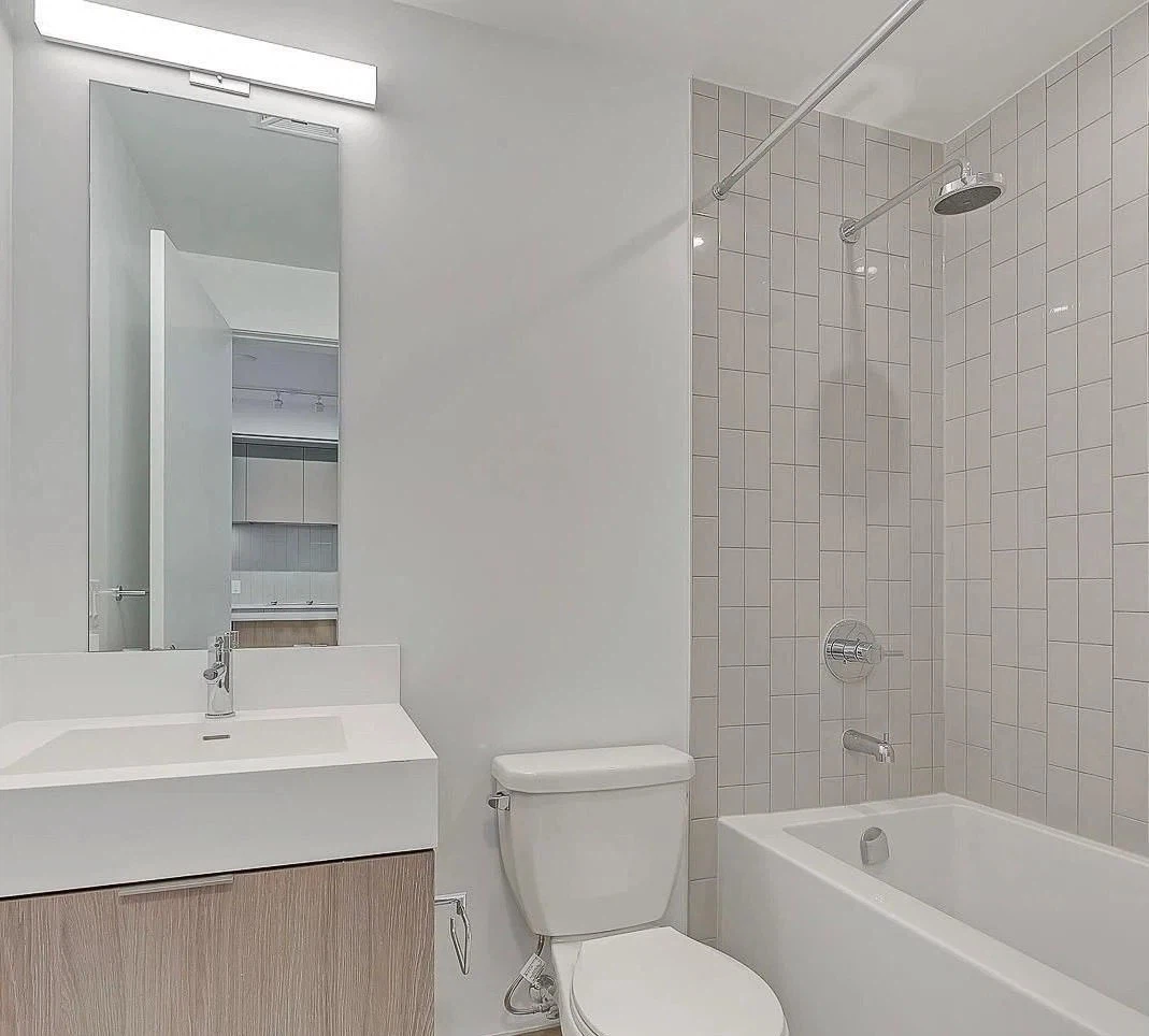 Modern Condo - Furnished Private Room - photo 4