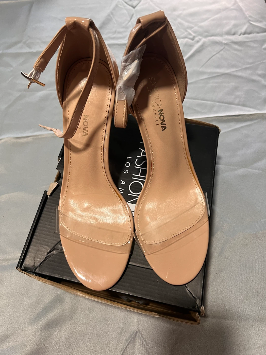 Fashion Nova Women’s Nude Strappy heels