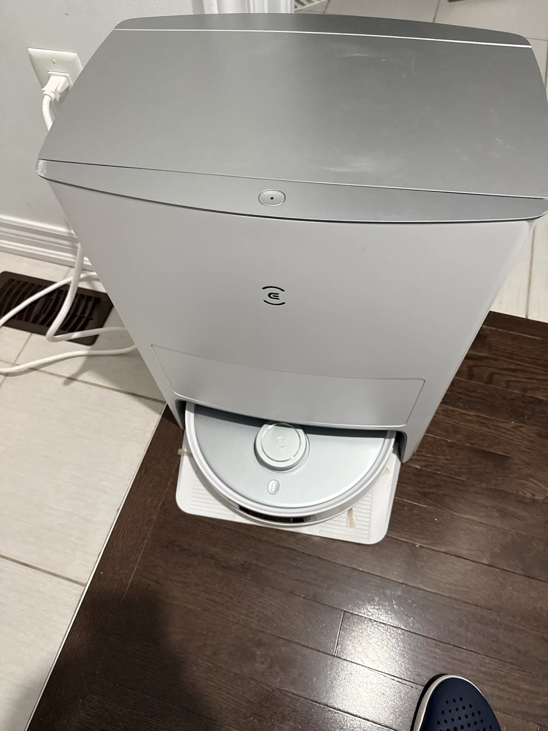 ECOVACS DEEBOT T10 Robot Vacuum and Mop