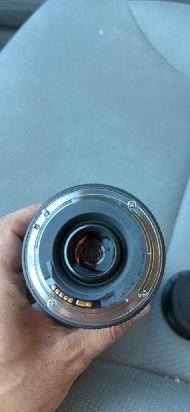 Canon EF Zoom Lens 75-300mm f/4-5.6 III