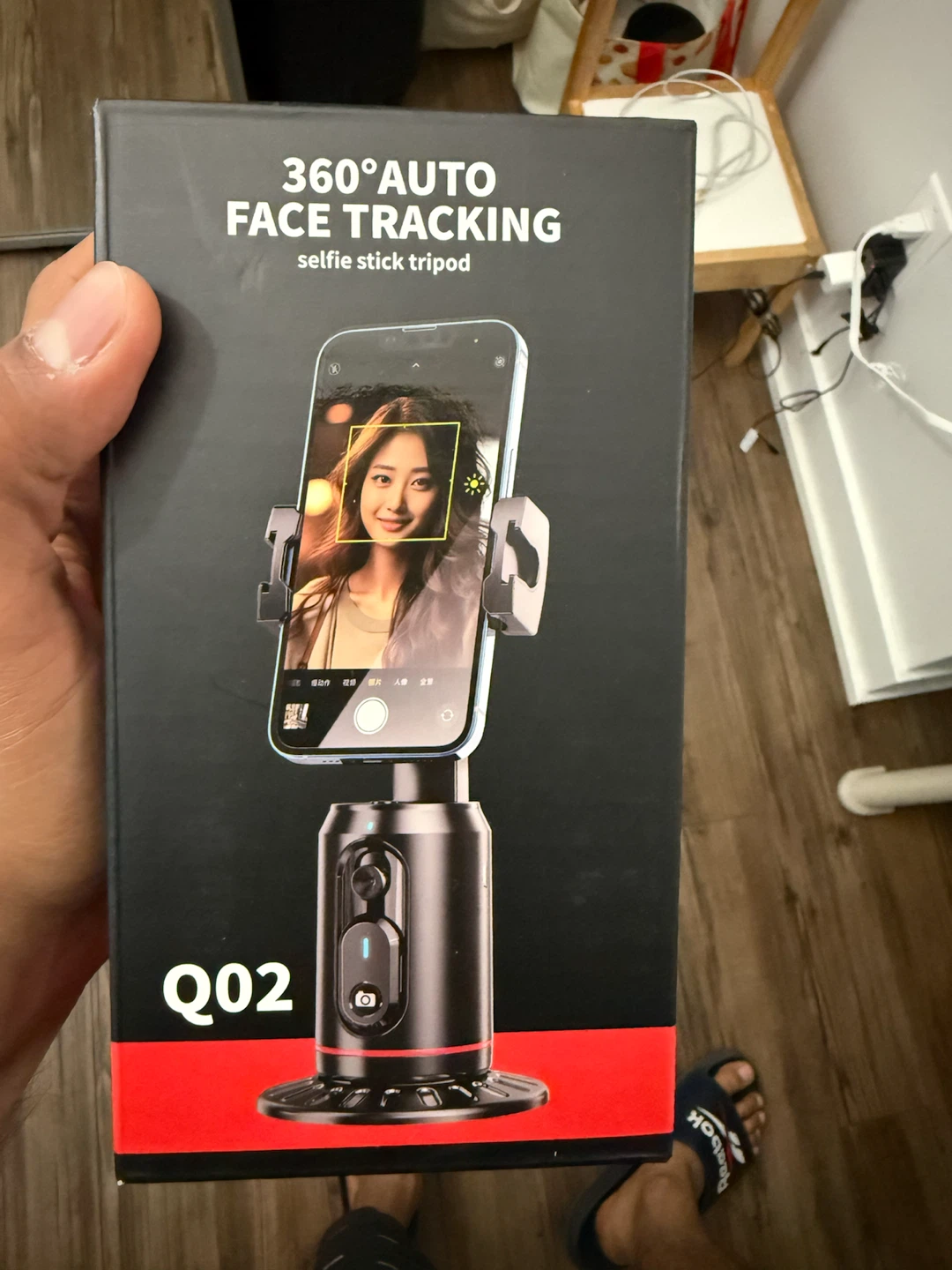 360 Auto Face Tracking Selfie Stick Tripod Q02