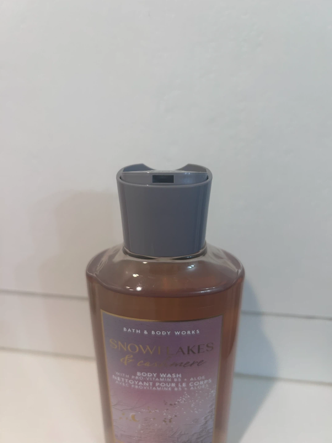 Bath & Body Works Snowflakes & Cashmere Body Wash - photo 3