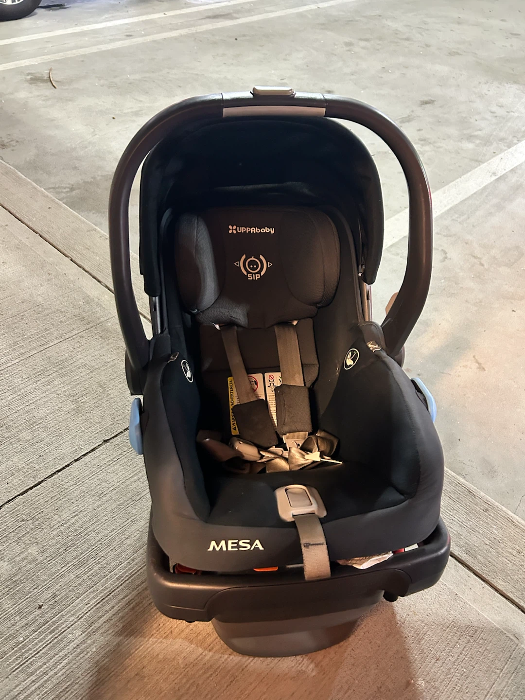 Uppababy Mesa Car Seat w 2 car bases