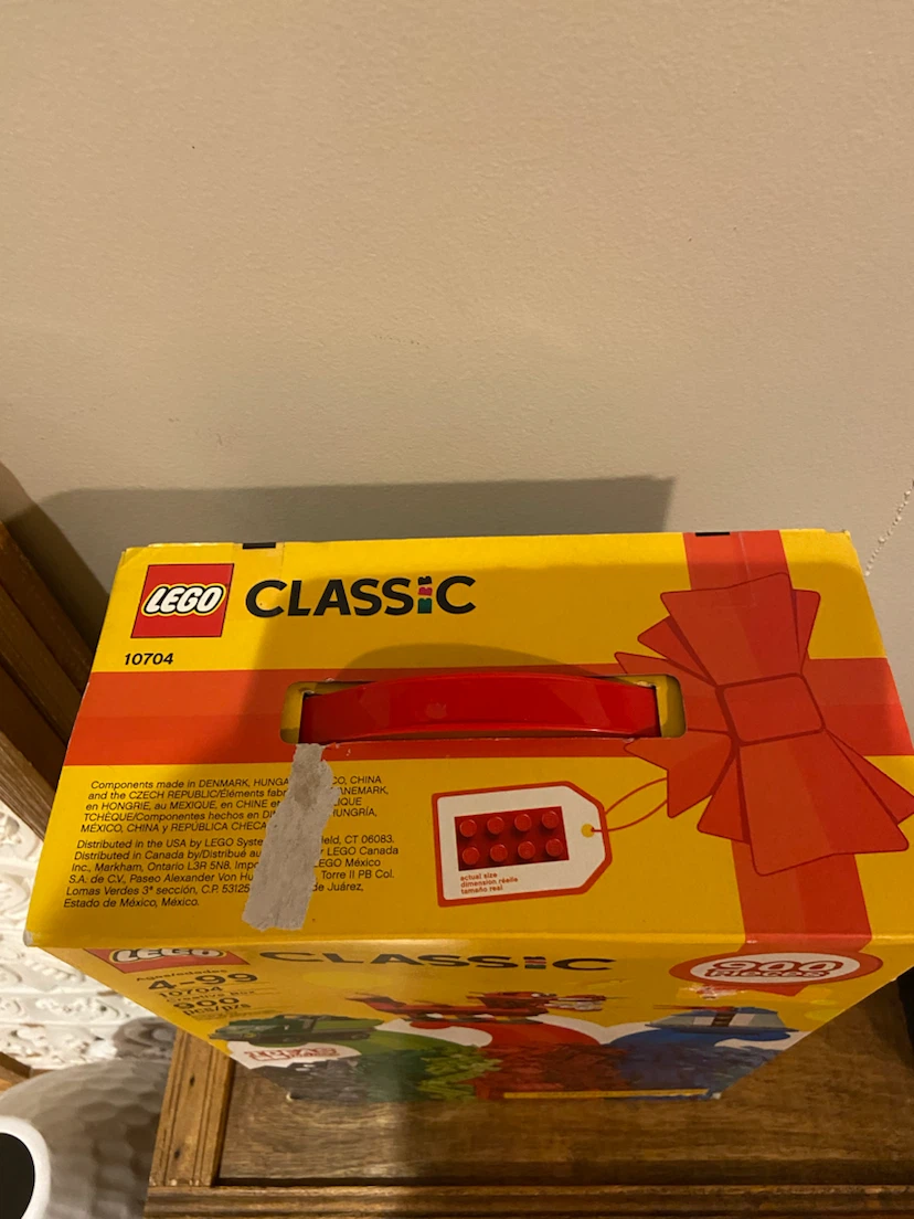 New Sealed LEGO Classic Creative Box 10704 (900 Pieces) - photo 5