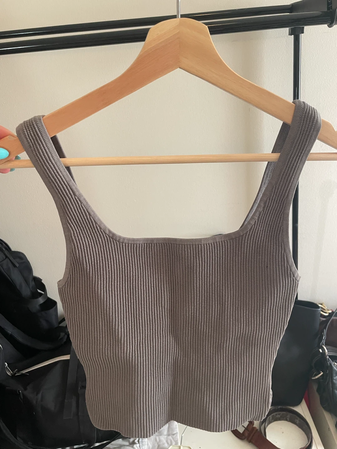 Aritzia Babaton Ribbed Tank Top