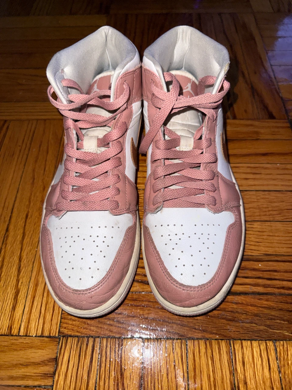 Air Jordan 1 Mid SE "Light Arctic Pink" Sneakers
