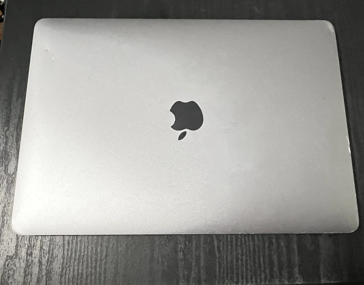 Apple MacBook Pro 13-inch (2017) 2.3 GHz Intel Core i5