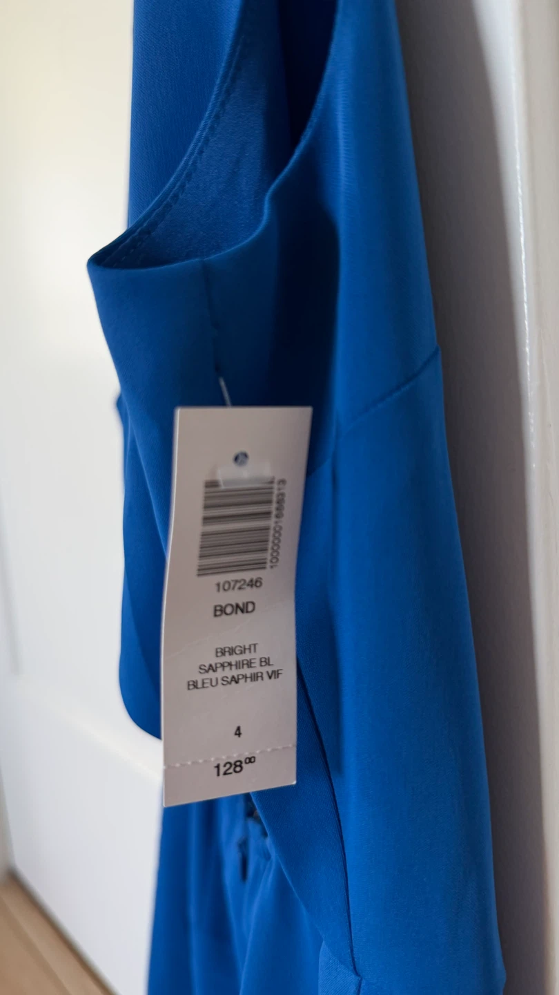 Brand new Aritzia dress (size 4) - photo 2