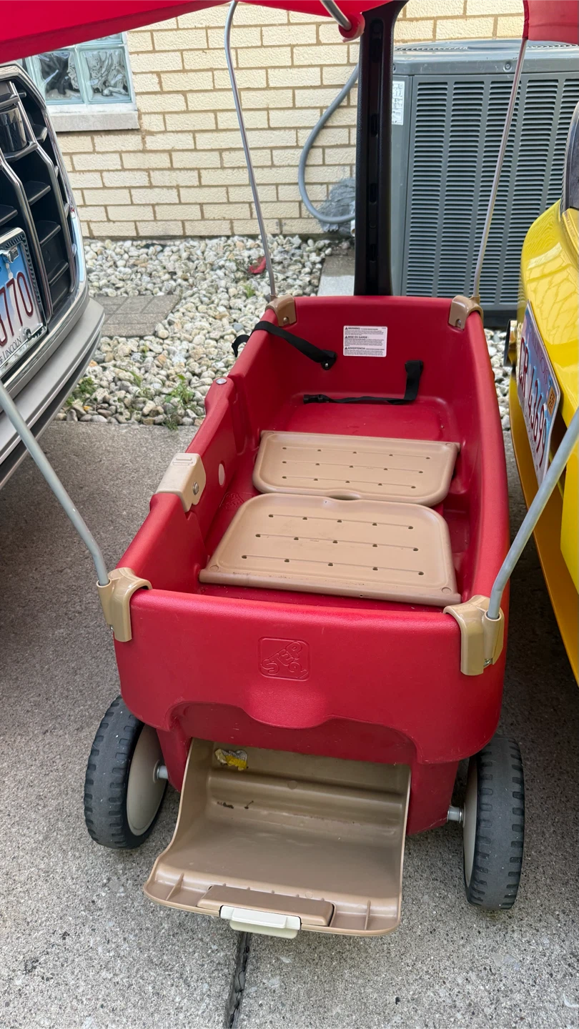 Step2 Red Kids Wagon with Canopy check more pictures - photo 3