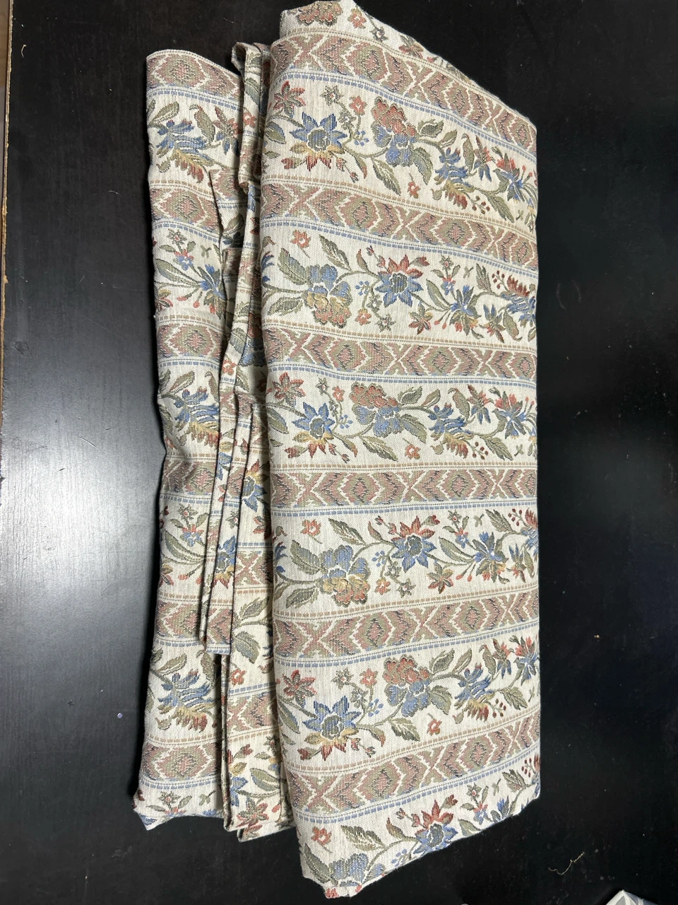 Fabric floral pattern textile