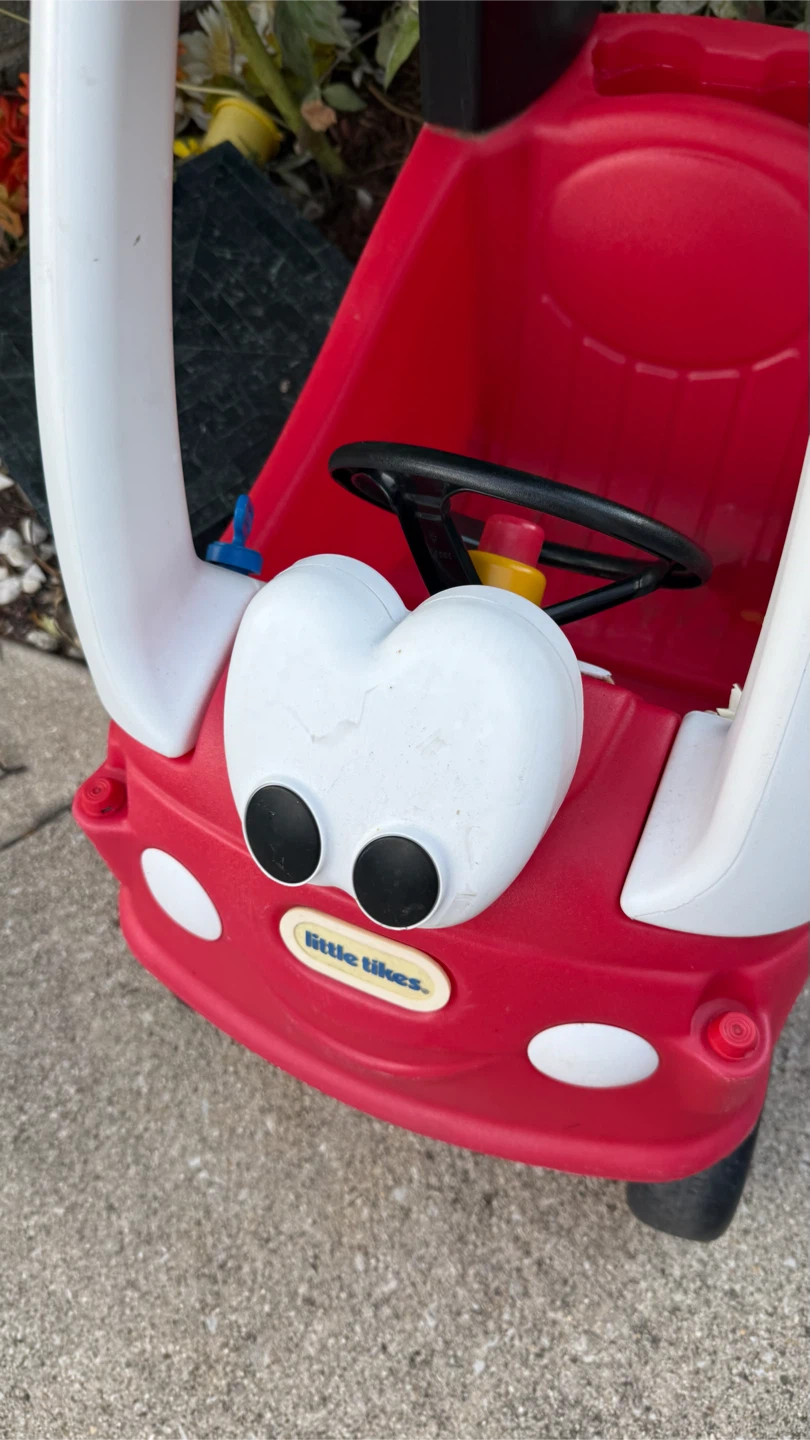 Little Tikes Cozy Coupe Ride-On Toy Car check more pictures - photo 3