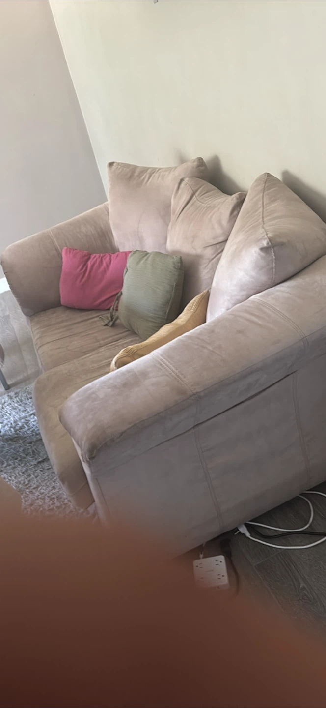 Free Couch - photo 2
