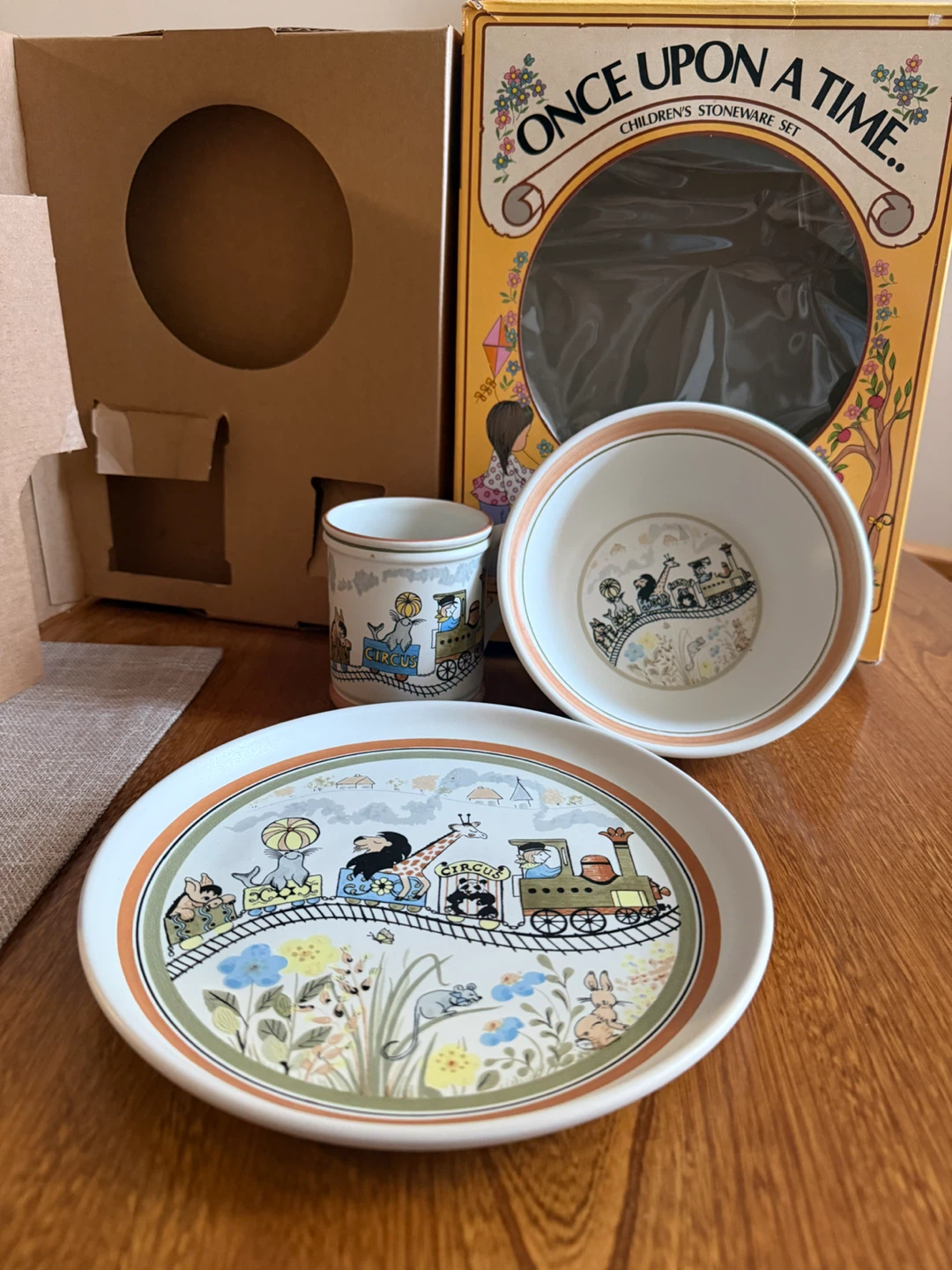 Denby Fine Stoneware Children's Plate, Mug & Bowl Set - photo 2