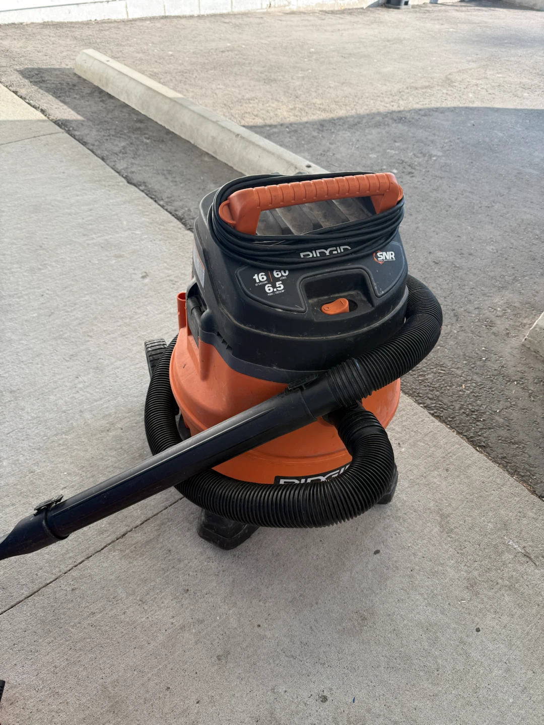 RIDGID 16 Gallon Wet/Dry Shop Vac - photo 2