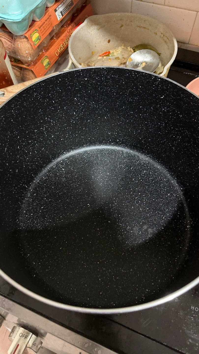 Michelangelo Stock Pot with Lid 10 Qt - photo 2