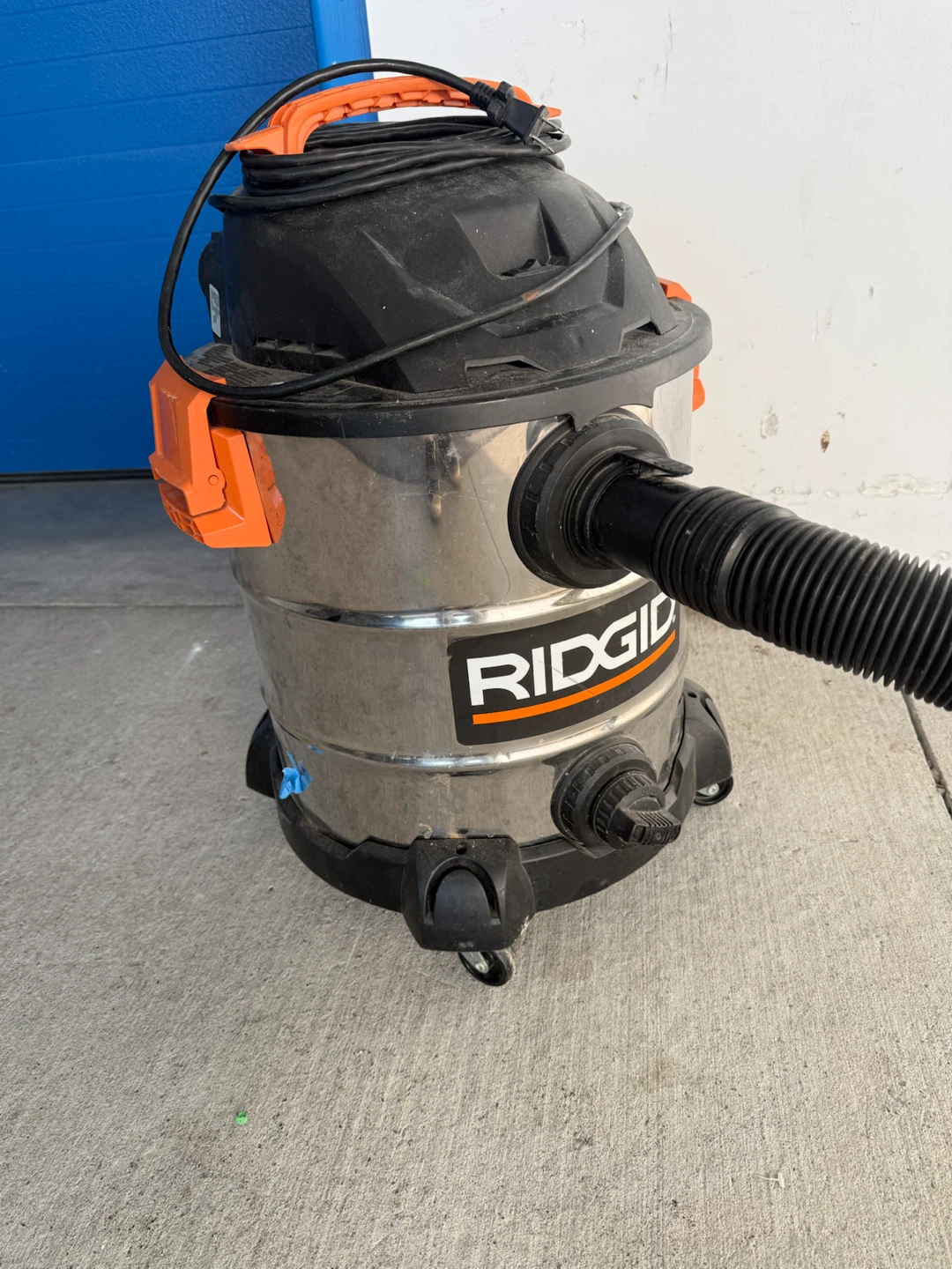 RIDGID 6.0 Gallon Wet/Dry Shop Vac - photo 3