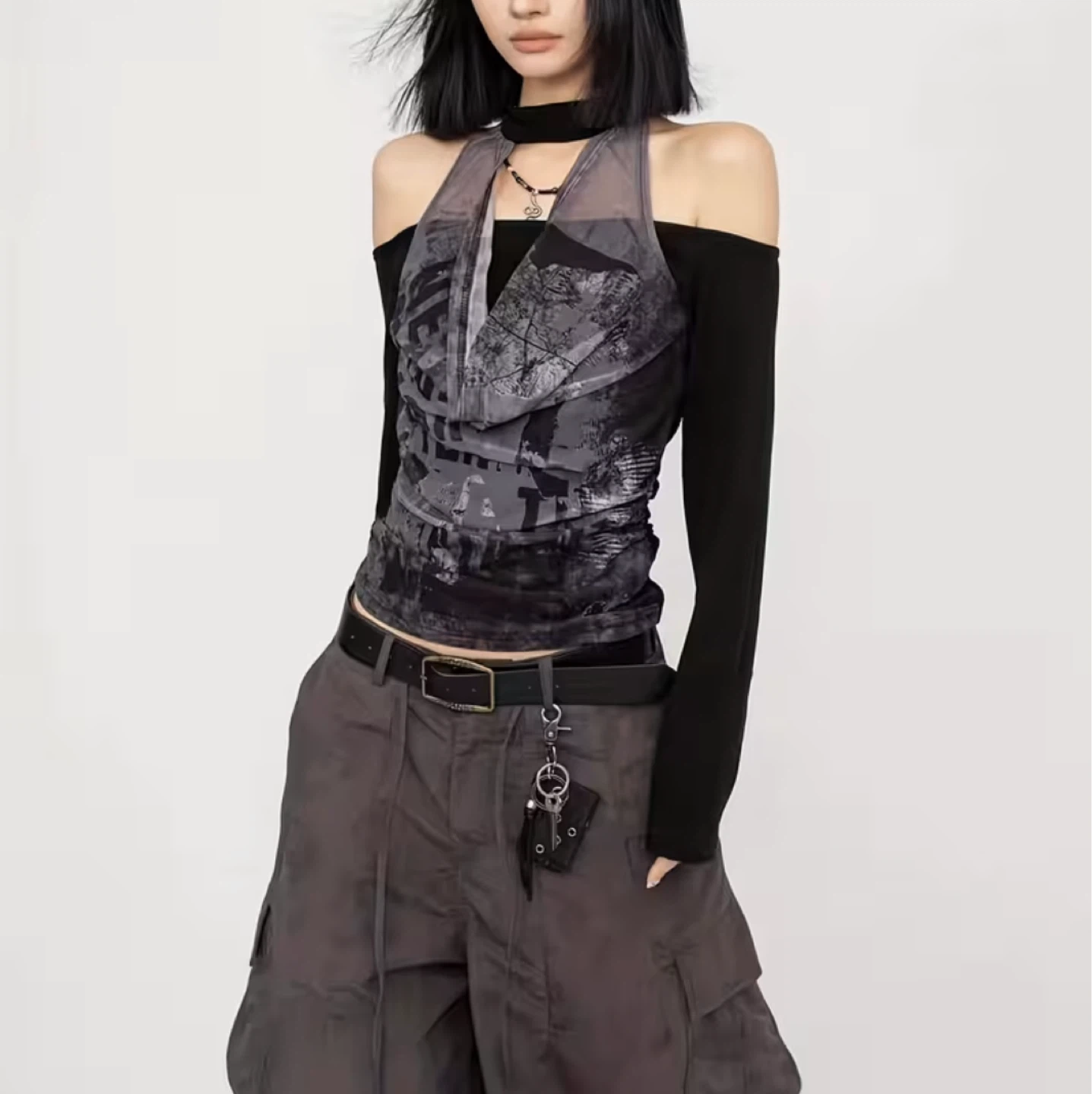Women's Graphic Print Off-the-Shoulder Long Sleeve Top - photo 3